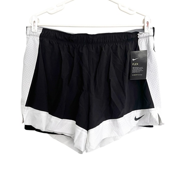 NWT Women’s Nike Dri-Fit 2 in 1 Running Shorts Size XXL Athletic Training - Picture 1 of 5